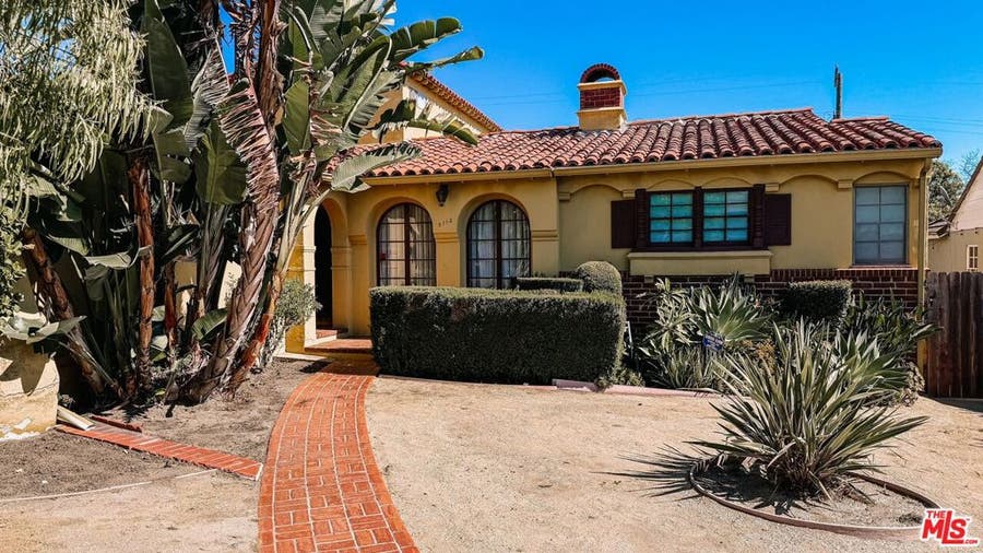 Property photo for 5112 Onaknoll Avenue, Los Angeles, CA