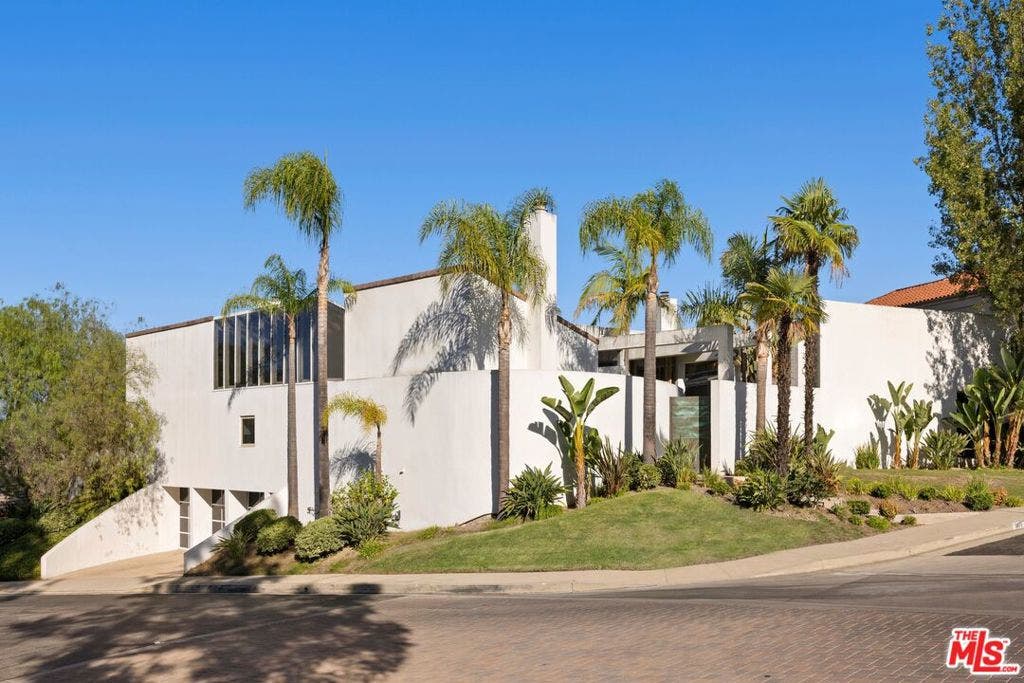 11975 Crest Place, Beverly Hills, CA 90210 11975 Crest Place, Beverly Hills, CA 90210