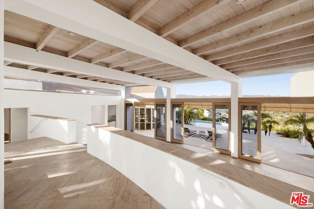 11975 Crest Place, Beverly Hills, CA 90210 11975 Crest Place, Beverly Hills, CA 90210