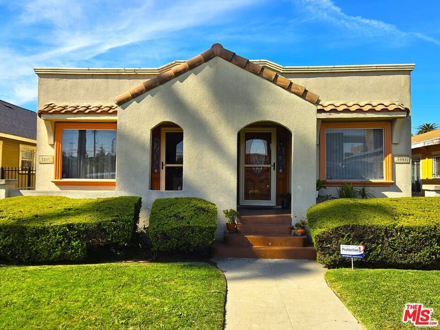 Property photo for 5303 S Manhattan Place, Los Angeles, CA