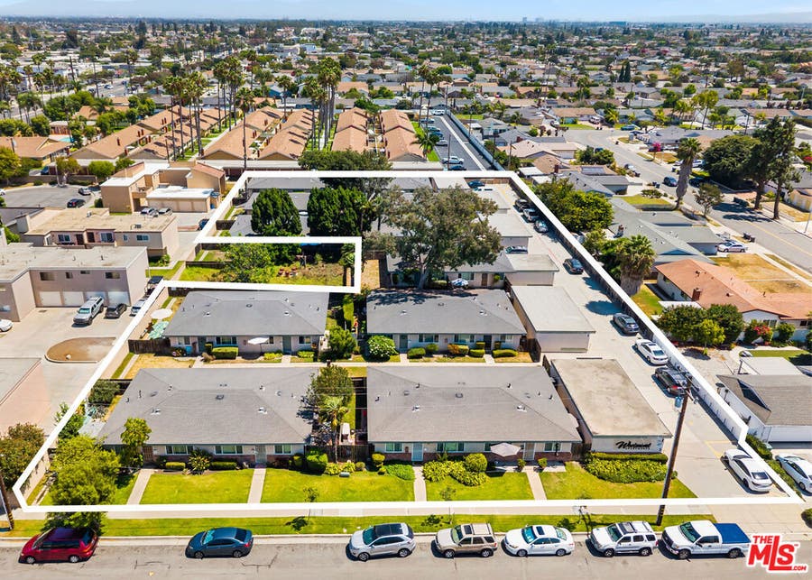 Property photo for 17062 B Lane, Huntington Beach, CA