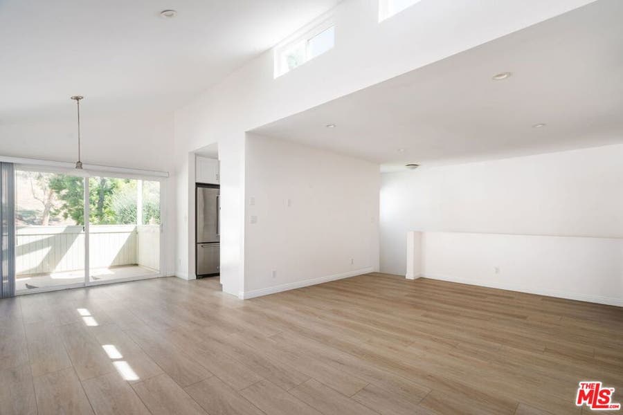 Property photo for 22125 Burbank Boulevard, #7, Woodland Hills, CA