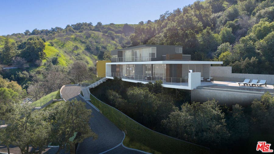 Property photo for 12340 Viewcrest Road, Studio City, CA