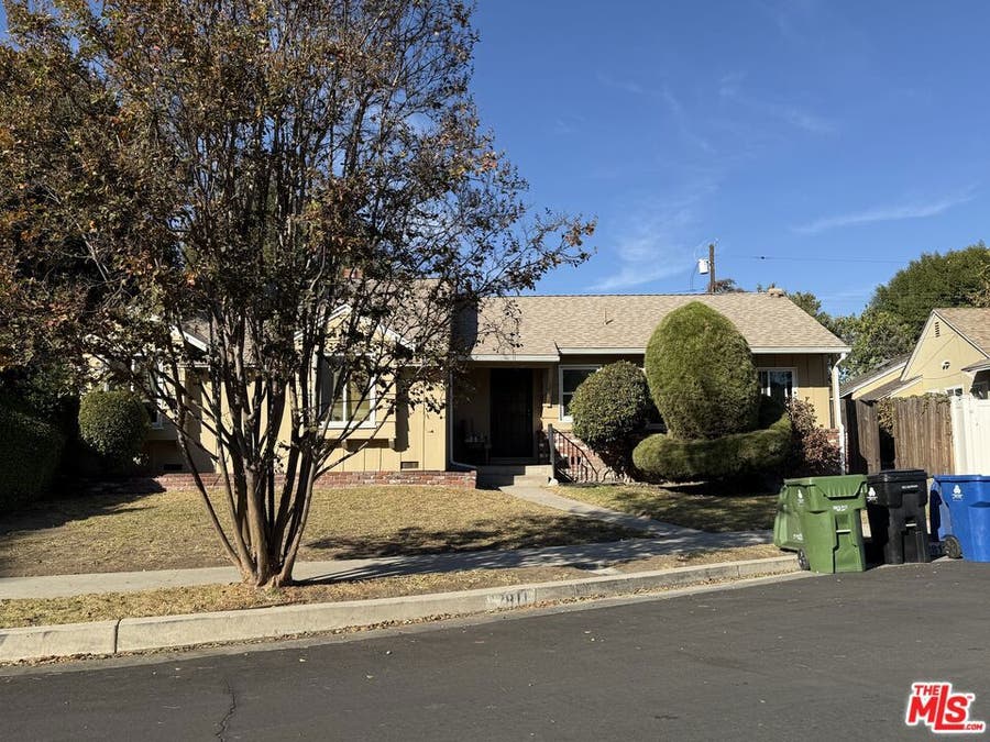 Property photo for 12811 Collins Street, Los Angeles, CA