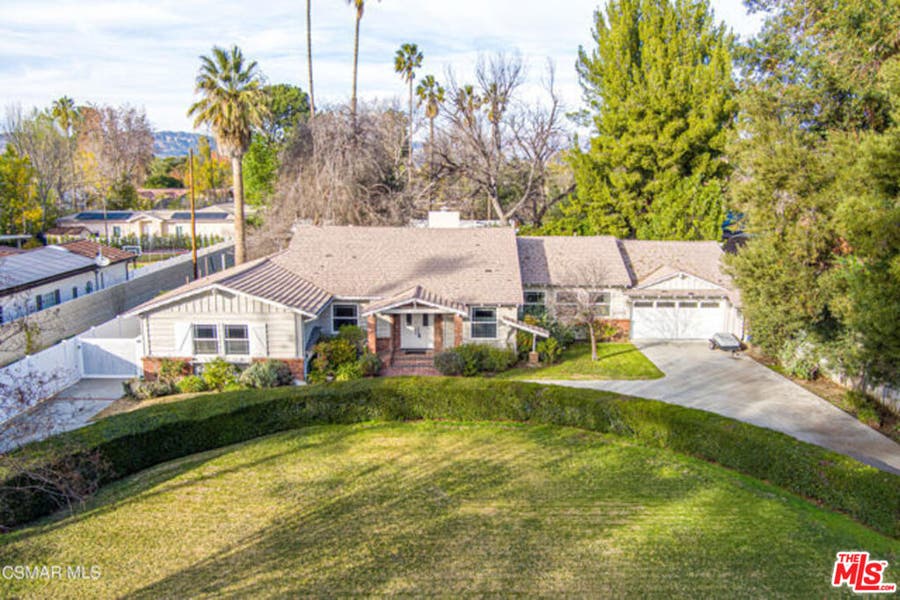 Property photo for 22839 Oxnard Street, Woodland Hills, CA