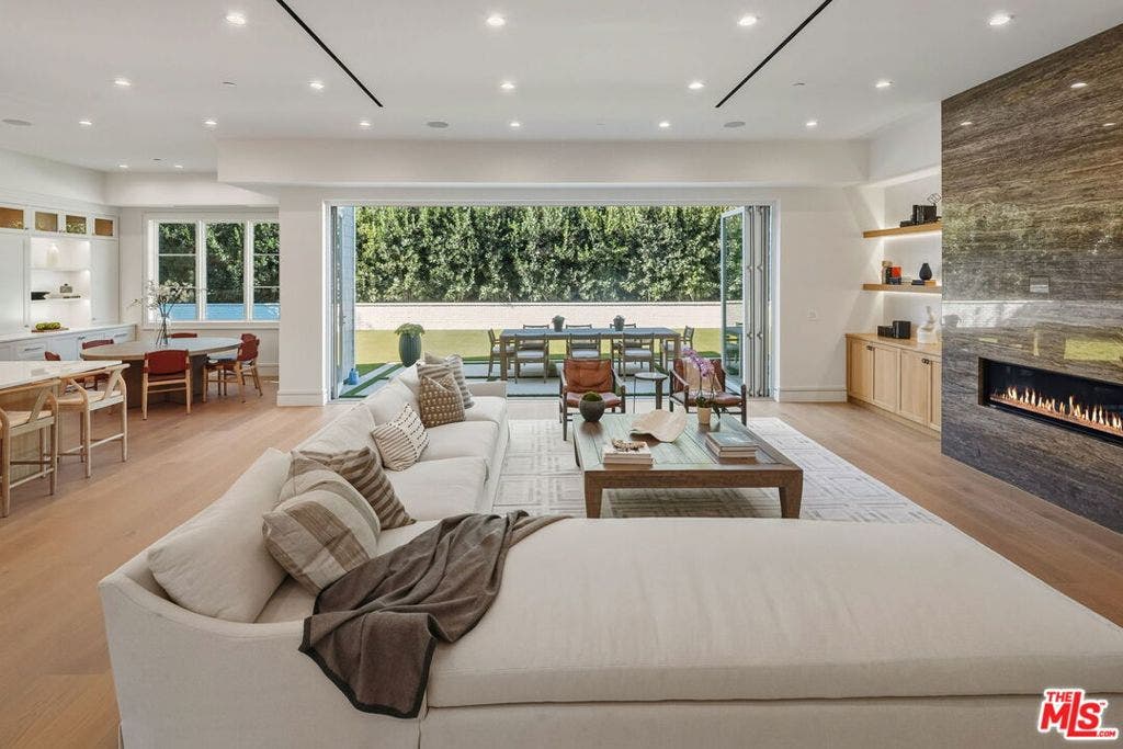 1675 San Remo Drive, Pacific Palisades, CA 90272