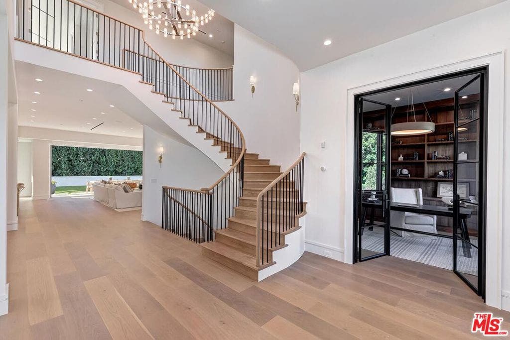 1675 San Remo Drive, Pacific Palisades, CA 90272