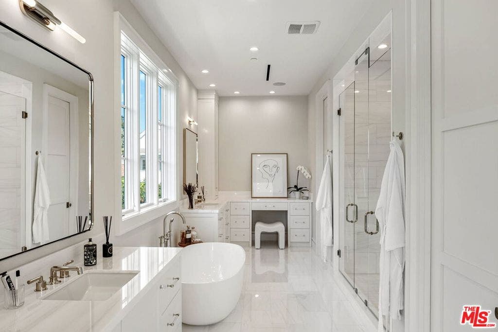 1675 San Remo Drive, Pacific Palisades, CA 90272