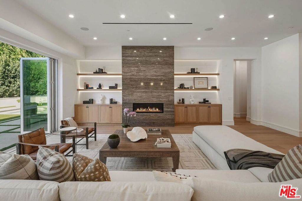 1675 San Remo Drive, Pacific Palisades, CA 90272