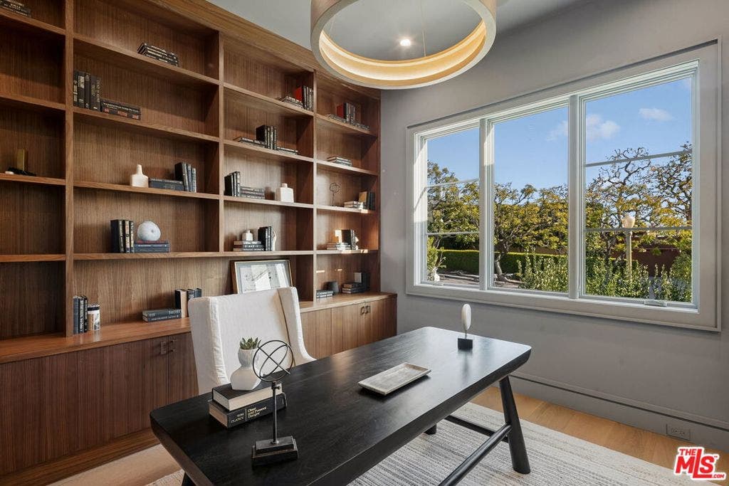 1675 San Remo Drive, Pacific Palisades, CA 90272