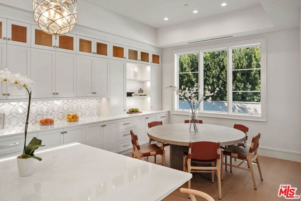 1675 San Remo Drive, Pacific Palisades, CA 90272