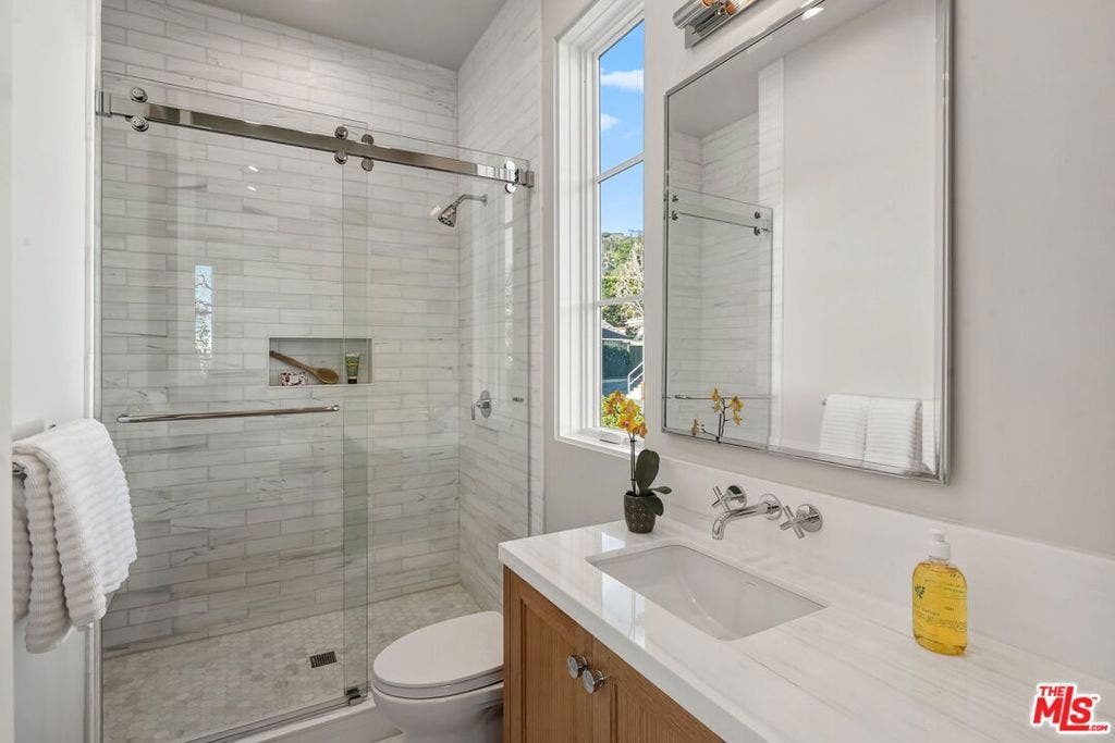 1675 San Remo Drive, Pacific Palisades, CA 90272