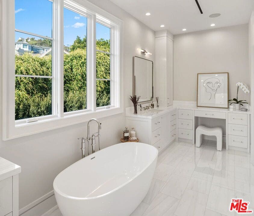 1675 San Remo Drive, Pacific Palisades, CA 90272