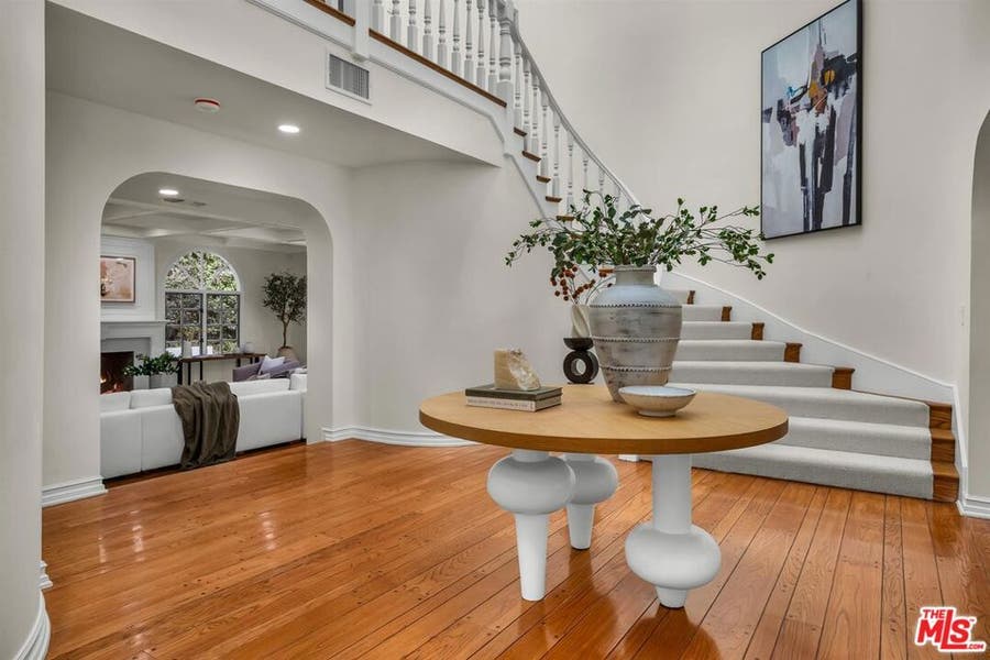 Property photo for 3225 Iredell Lane, Studio City, CA