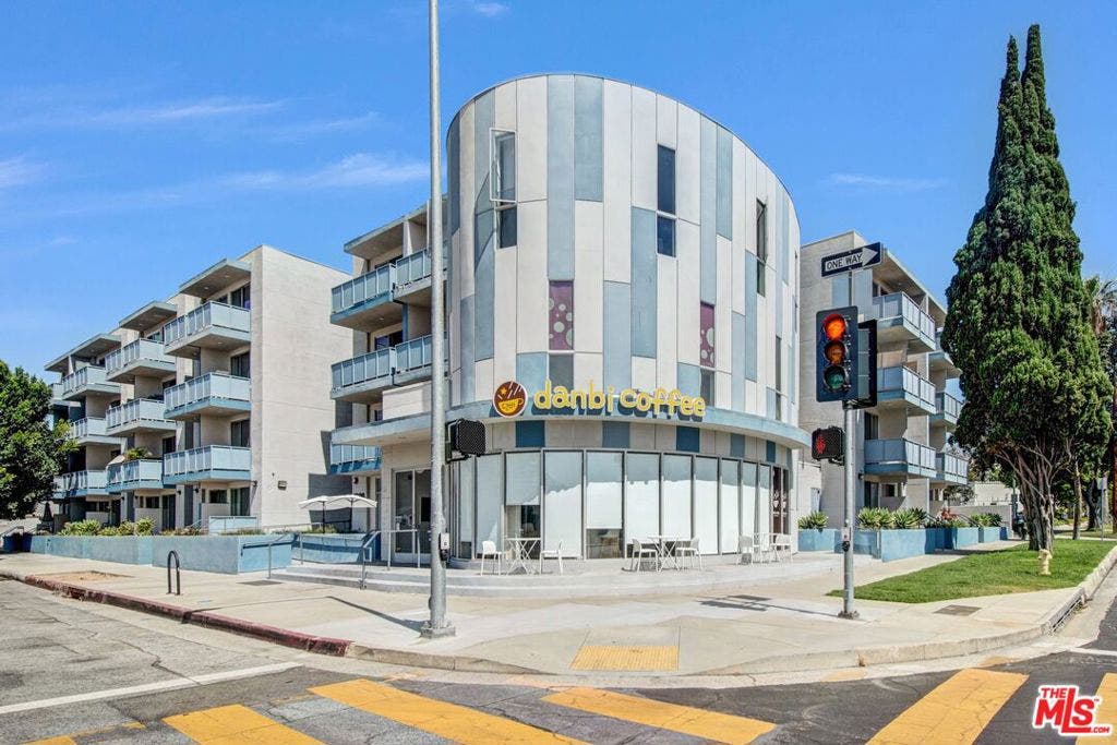 1299 E Green Street, Pasadena, CA 91106 1299 E Green Street, Pasadena, CA 91106