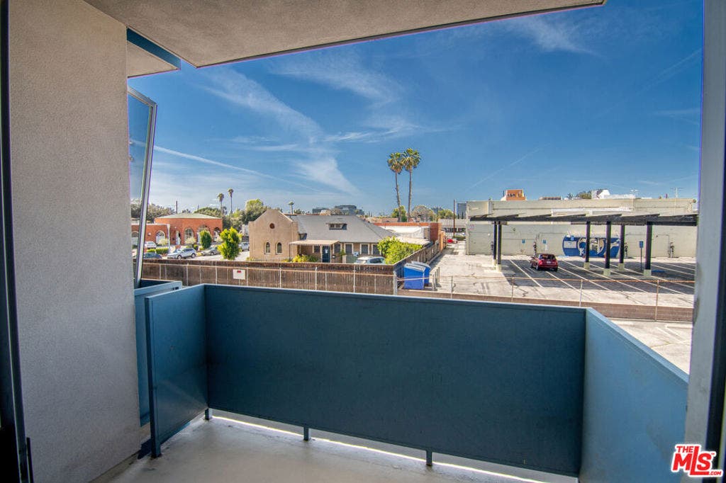 1299 E Green Street, Pasadena, CA 91106 1299 E Green Street, Pasadena, CA 91106