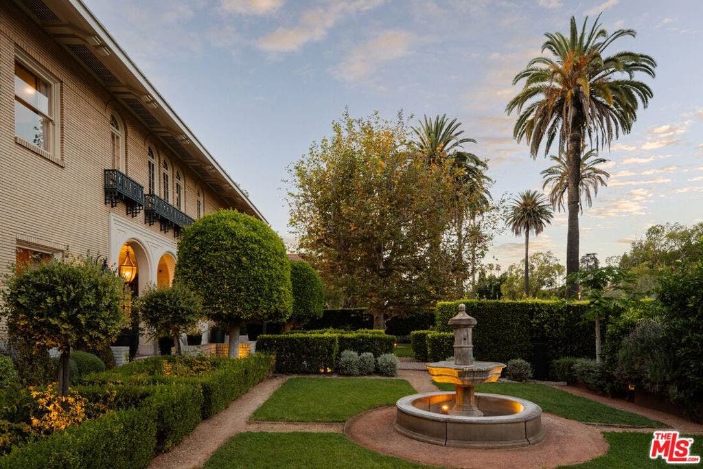 601 S Windsor Boulevard, Los Angeles, CA 90005