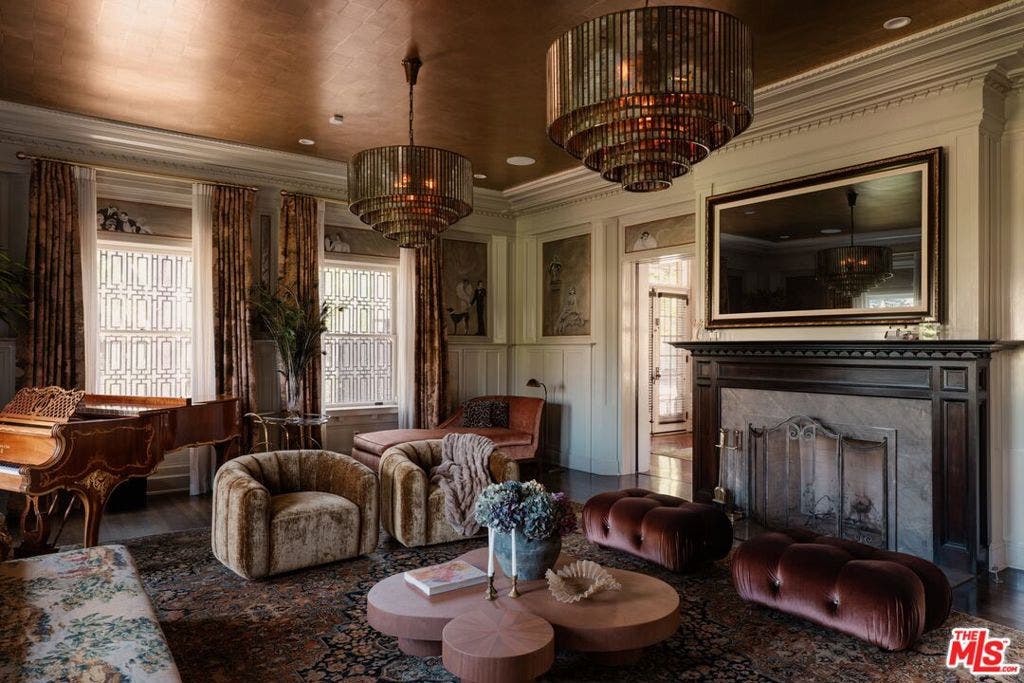 601 S Windsor Boulevard, Los Angeles, CA 90005