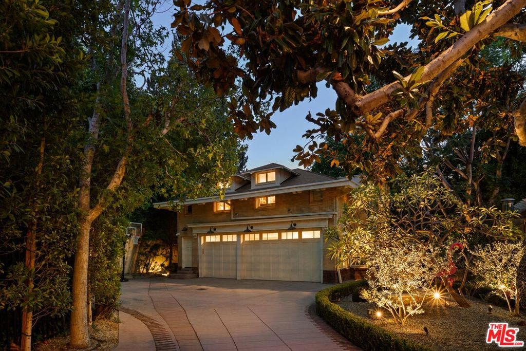 601 S Windsor Boulevard, Los Angeles, CA 90005