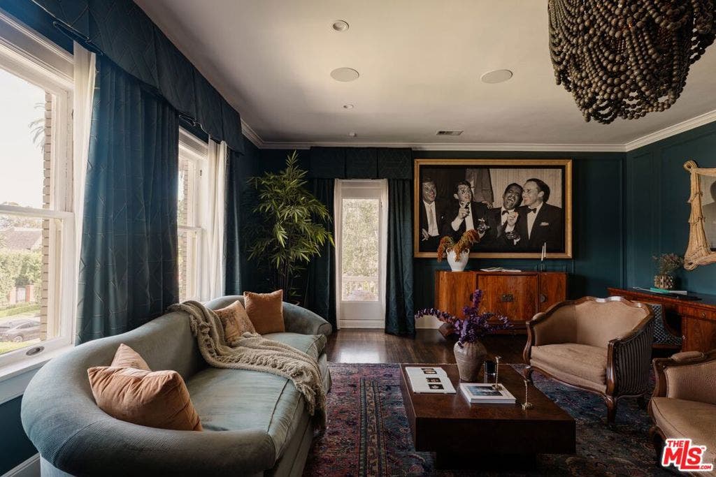 601 S Windsor Boulevard, Los Angeles, CA 90005