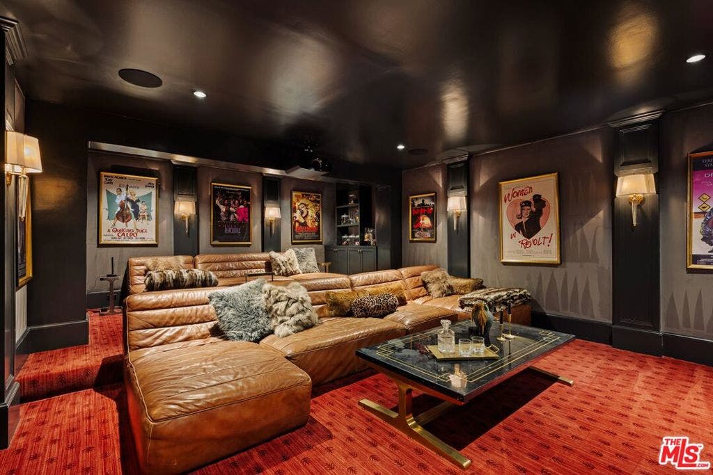 601 S Windsor Boulevard, Los Angeles, CA 90005