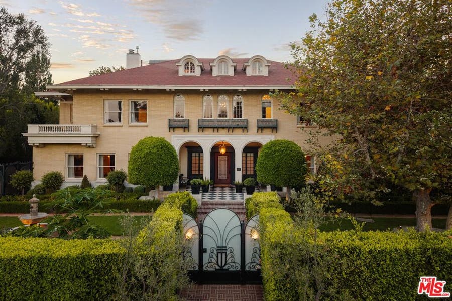 Property photo for 601 S Windsor Boulevard, Los Angeles, CA