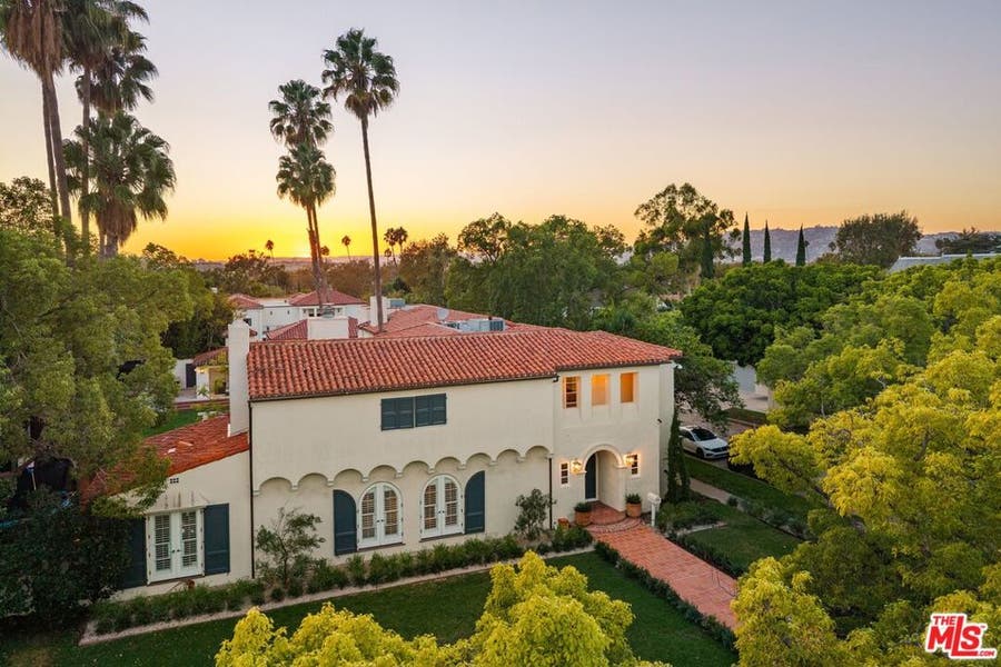 Property photo for 401 S Las Palmas Avenue, Los Angeles, CA