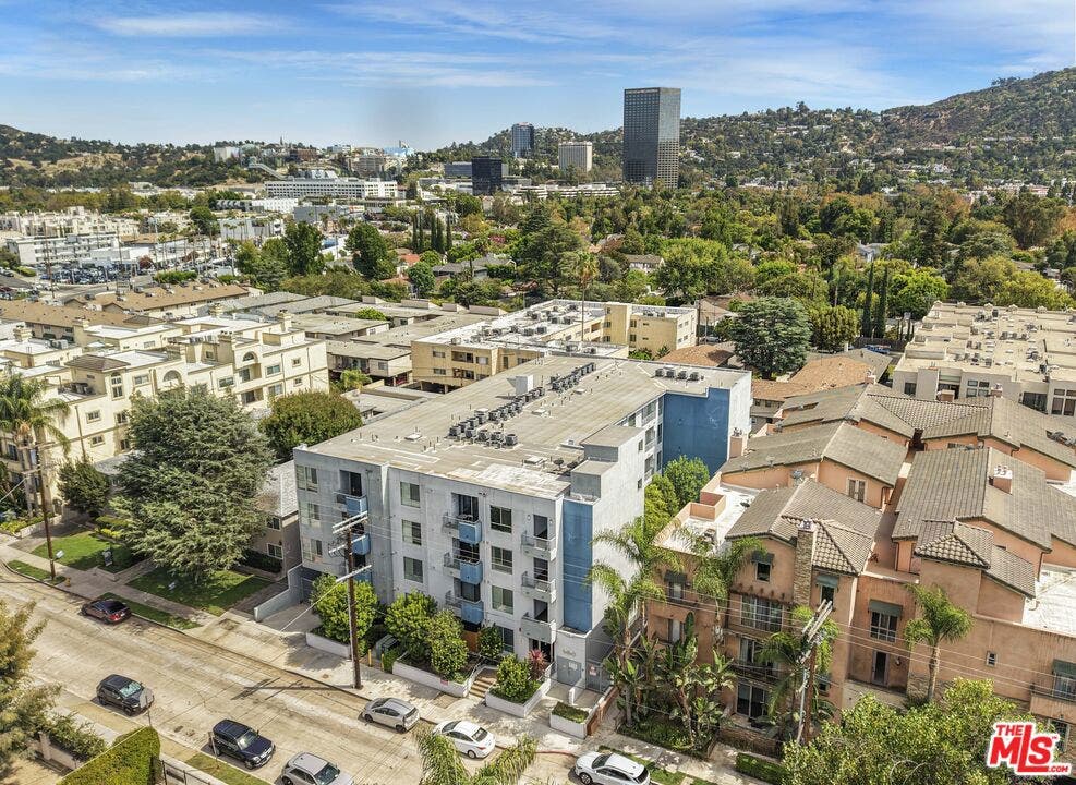 10850 Bloomfield Street, Los Angeles, CA 91602 10850 Bloomfield Street, Los Angeles, CA 91602