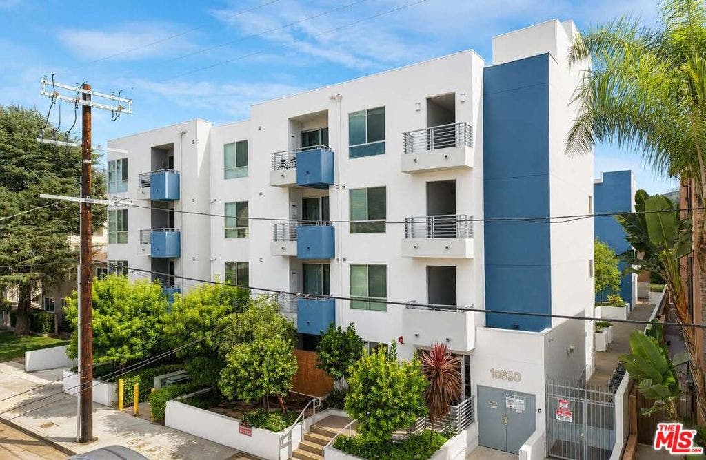 10850 Bloomfield Street, Los Angeles, CA 91602 10850 Bloomfield Street, Los Angeles, CA 91602