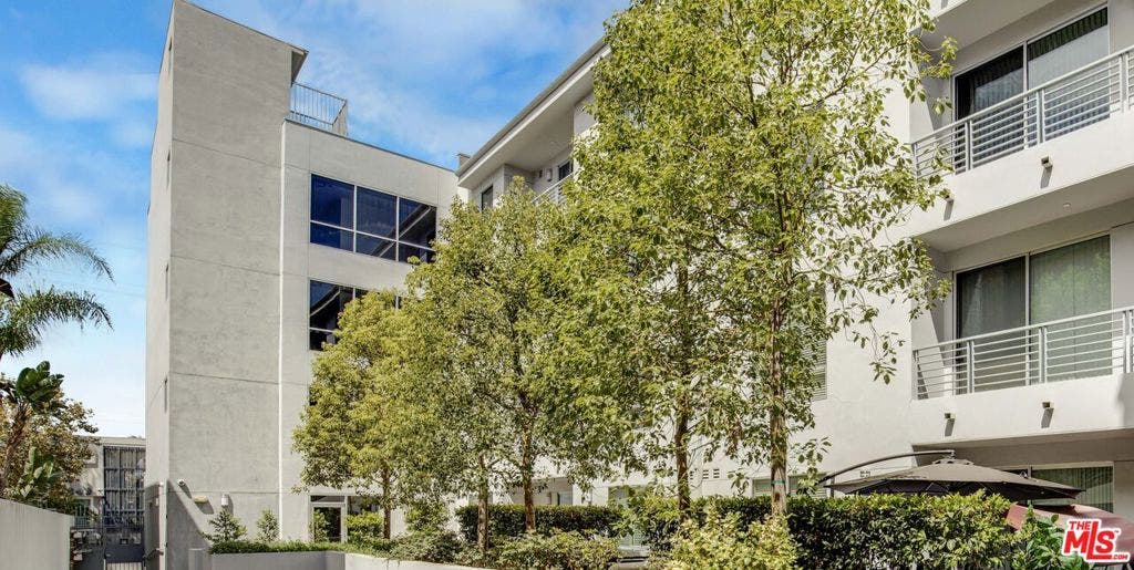 10850 Bloomfield Street, Los Angeles, CA 91602 10850 Bloomfield Street, Los Angeles, CA 91602