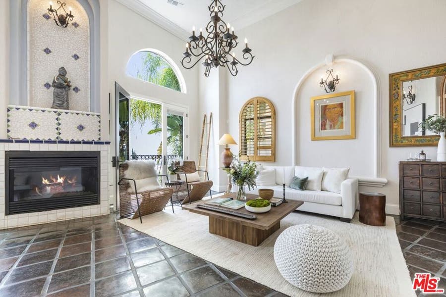 Property photo for 6383 Quebec Drive, Los Angeles, CA