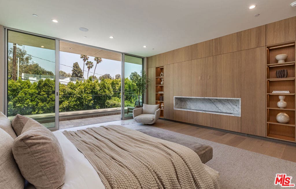 634 Moreno Avenue, Los Angeles, CA 90049 634 Moreno Avenue, Los Angeles, CA 90049