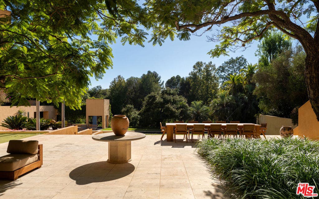 223 N Carmelina Avenue, Los Angeles, CA 90049