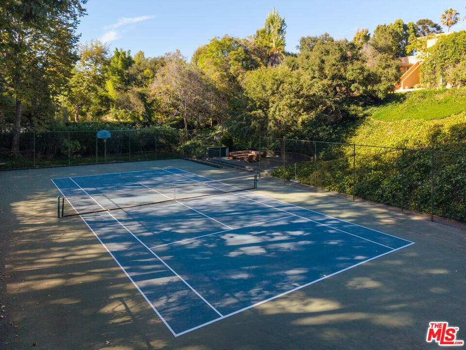 223 N Carmelina Avenue, Los Angeles, CA 90049