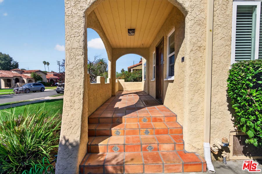 Property photo for 1720 S Genesee Avenue, Los Angeles, CA