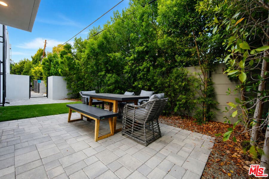 Property photo for 11614 Colfax Meadow Lane, Studio City, CA