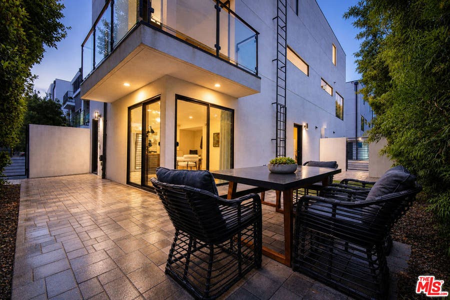 Property photo for 11614 Colfax Meadow Lane, Studio City, CA