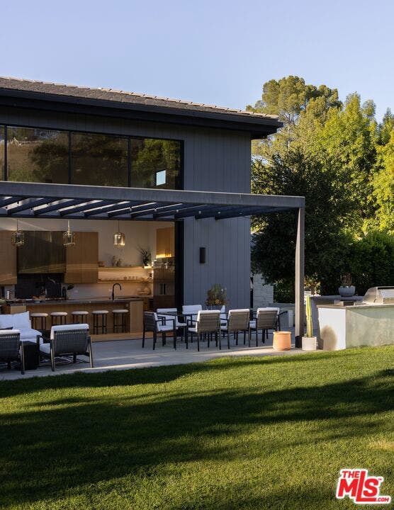 5717 Round Meadow Road, Hidden Hills, CA 91302 5717 Round Meadow Road, Hidden Hills, CA 91302