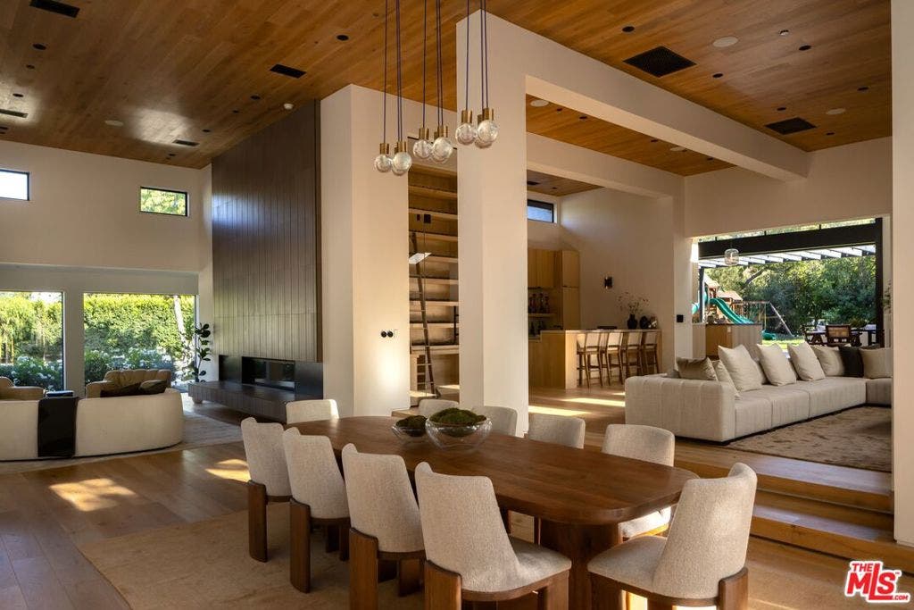 5717 Round Meadow Road, Hidden Hills, CA 91302 5717 Round Meadow Road, Hidden Hills, CA 91302