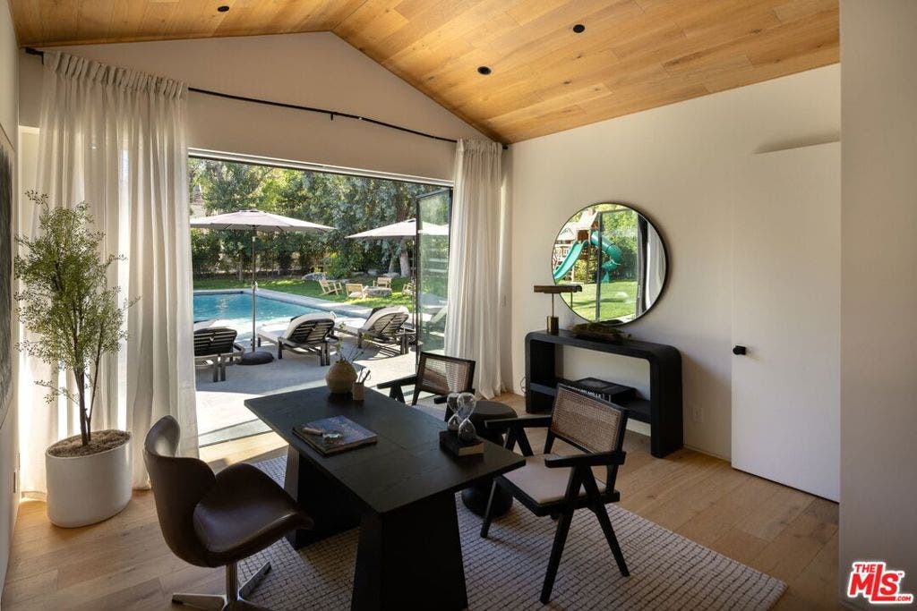 5717 Round Meadow Road, Hidden Hills, CA 91302 5717 Round Meadow Road, Hidden Hills, CA 91302