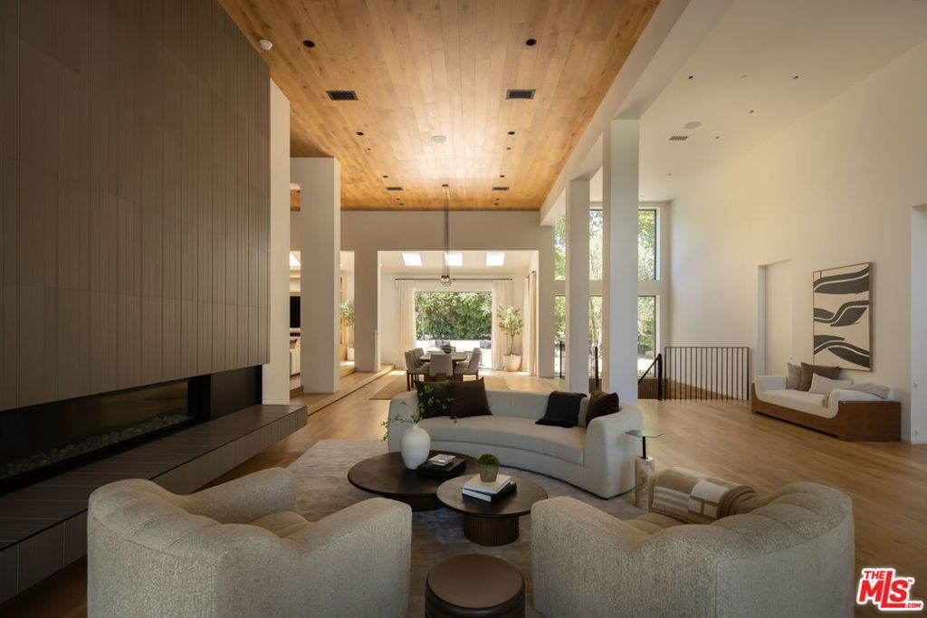 5717 Round Meadow Road, Hidden Hills, CA 91302 5717 Round Meadow Road, Hidden Hills, CA 91302