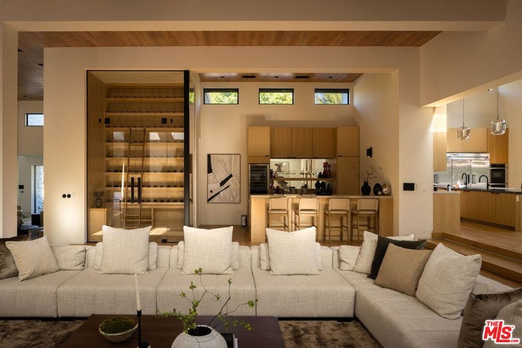 5717 Round Meadow Road, Hidden Hills, CA 91302 5717 Round Meadow Road, Hidden Hills, CA 91302