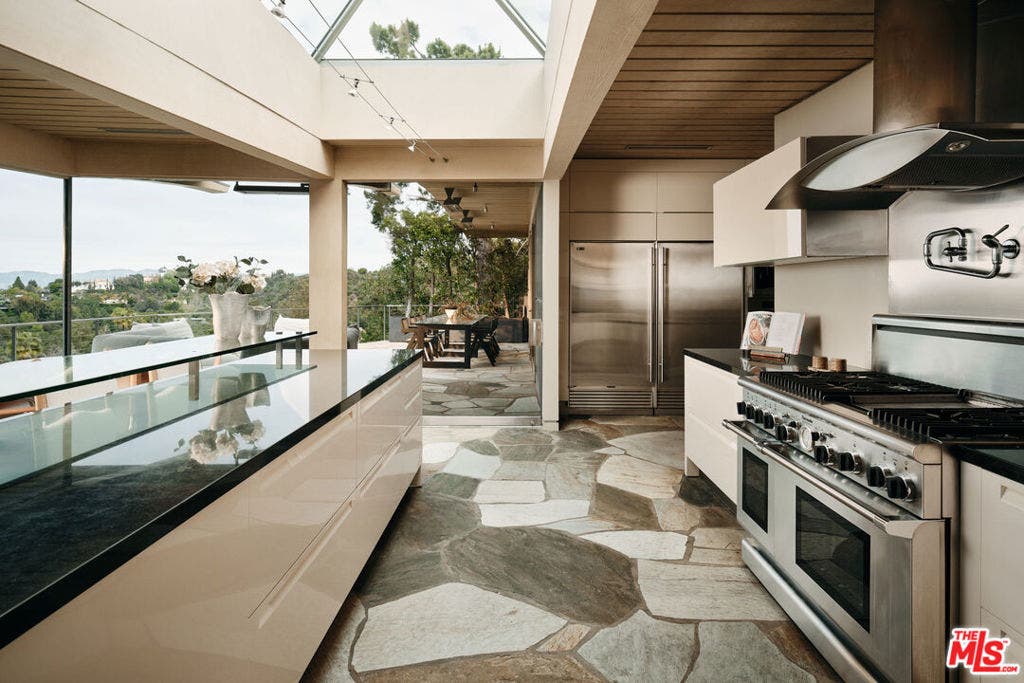 624 Cole Place, Beverly Hills, CA 90210 624 Cole Place, Beverly Hills, CA 90210