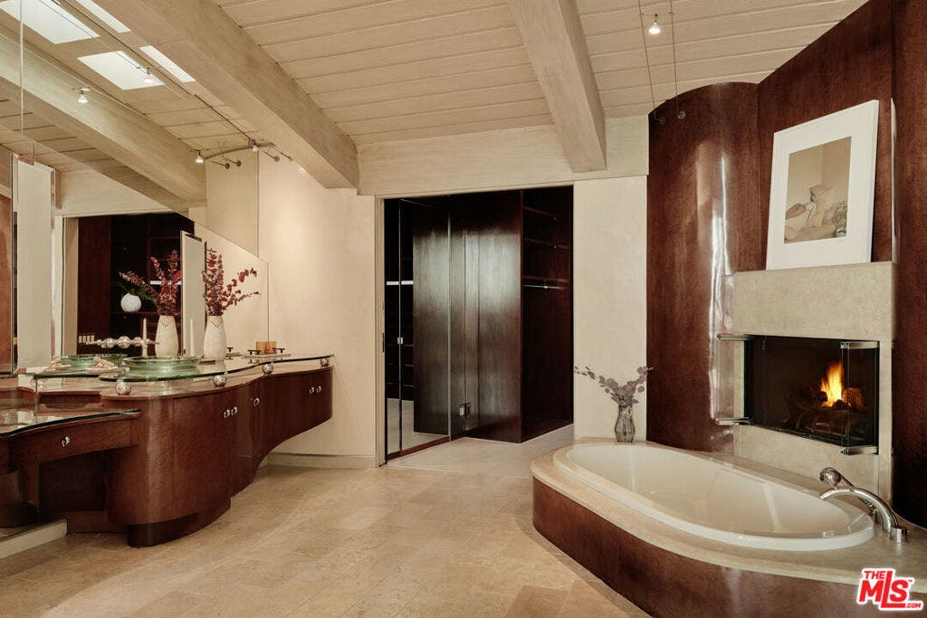 624 Cole Place, Beverly Hills, CA 90210 624 Cole Place, Beverly Hills, CA 90210