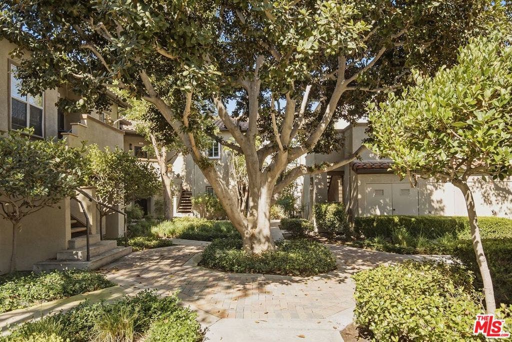 87 Via Contento, Rancho Santa Margarita, CA 92688 87 Via Contento, Rancho Santa Margarita, CA 92688