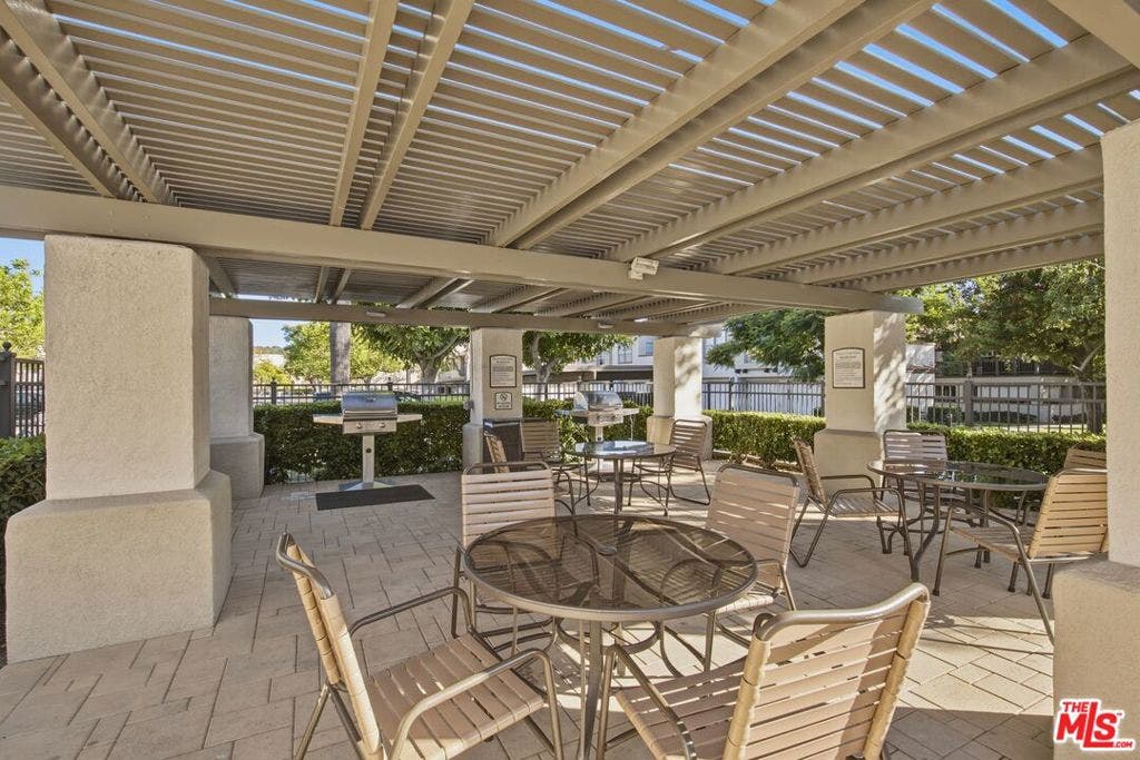 87 Via Contento, Rancho Santa Margarita, CA 92688 87 Via Contento, Rancho Santa Margarita, CA 92688