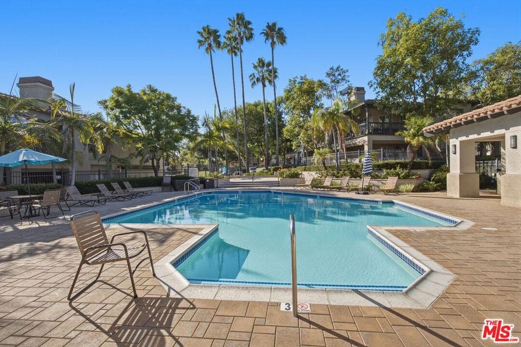 87 Via Contento, Rancho Santa Margarita, CA 92688 87 Via Contento, Rancho Santa Margarita, CA 92688