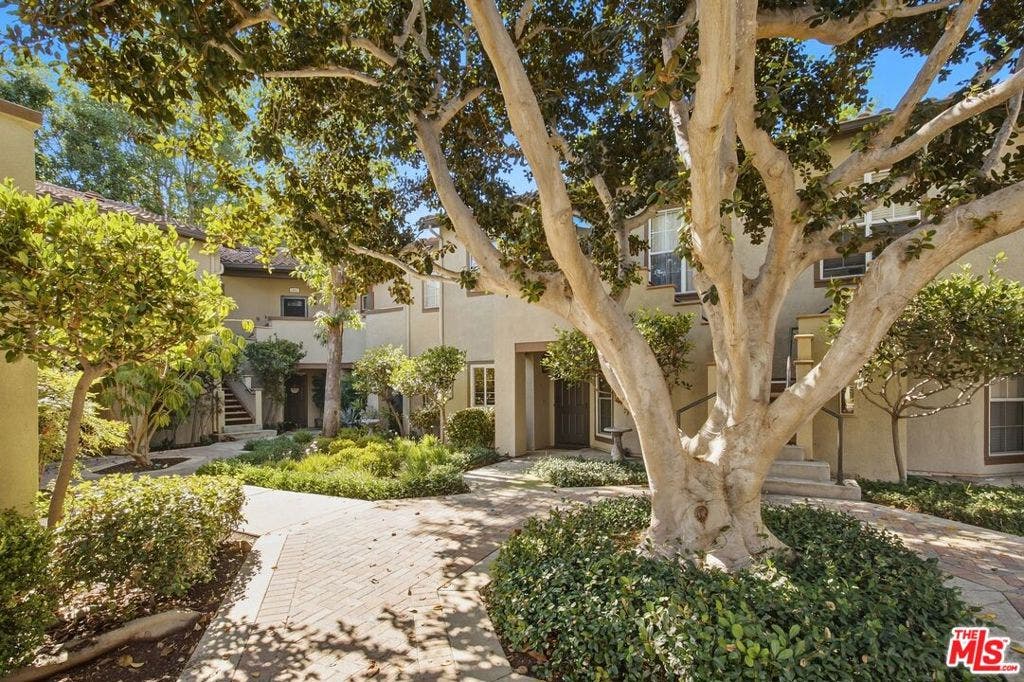 87 Via Contento, Rancho Santa Margarita, CA 92688 87 Via Contento, Rancho Santa Margarita, CA 92688