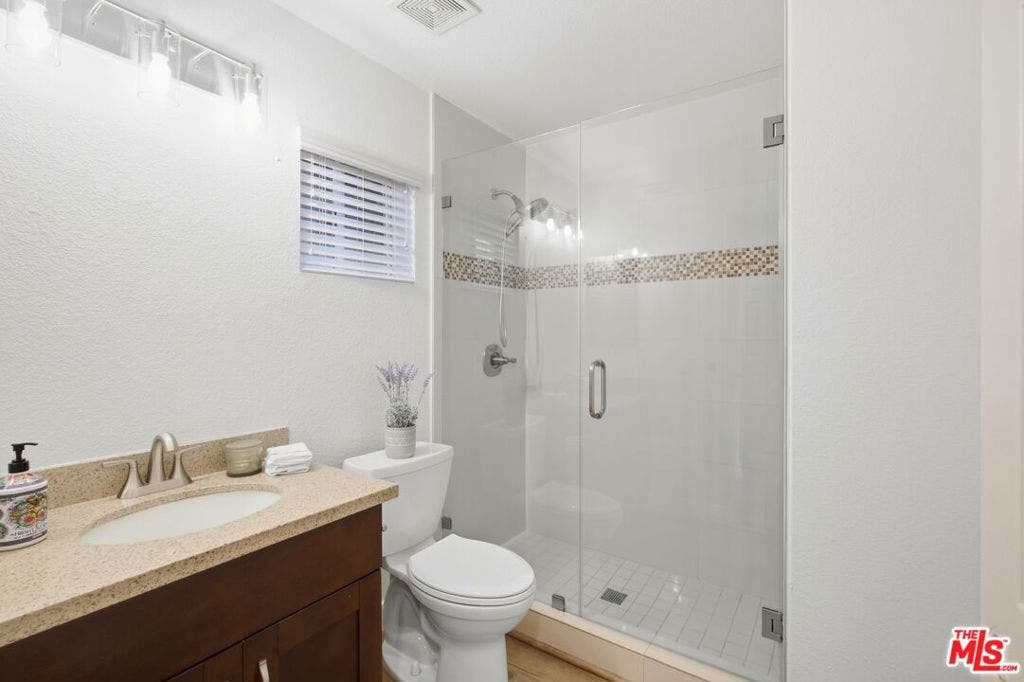 87 Via Contento, Rancho Santa Margarita, CA 92688 87 Via Contento, Rancho Santa Margarita, CA 92688