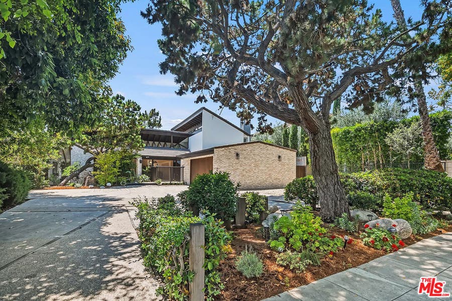 Property photo for 515 N Roxbury Drive, Beverly Hills, CA